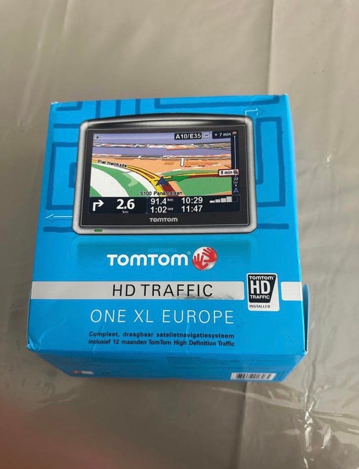 TomTom ONE XL Europe HD Traffic Navigatiesysteem, Auto diversen, Autonavigatie, Ophalen, Zo goed als nieuw