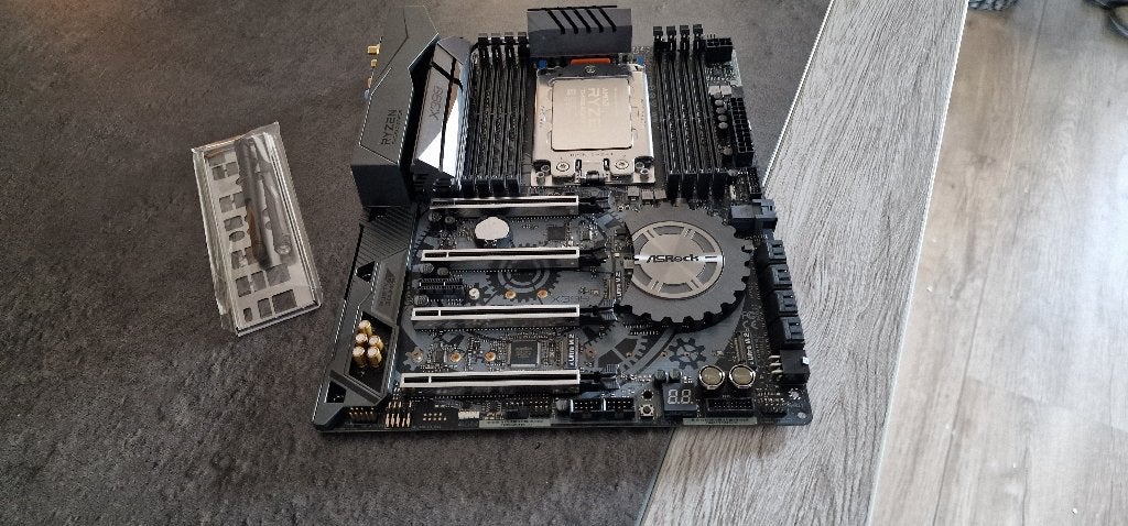 ASRock X399 Taichi + AMD Threadripper 1920x upgradeset, Computers en Software, Moederborden, Gebruikt, Socket TR4, DDR4, Ophalen of Verzenden