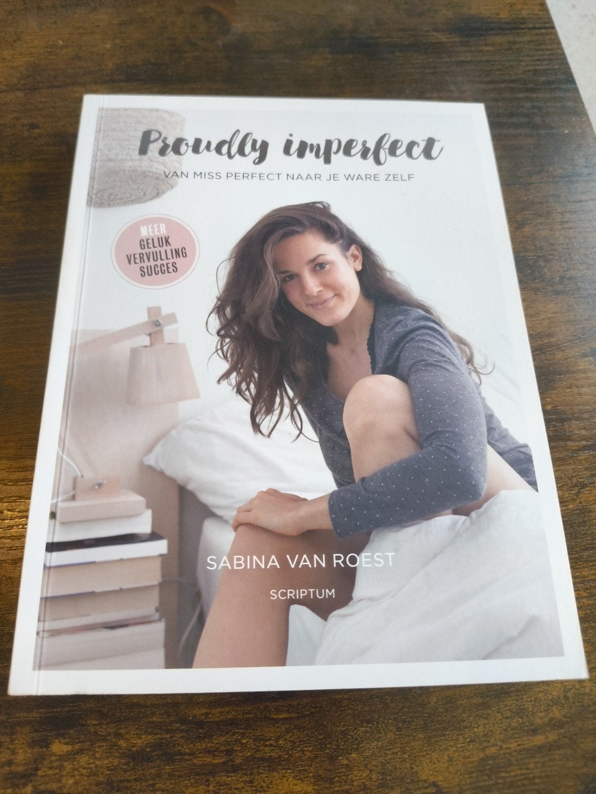 Sabina van Roest - Proudly imperfect, Verzenden, Zo goed als nieuw, Sabina van Roest