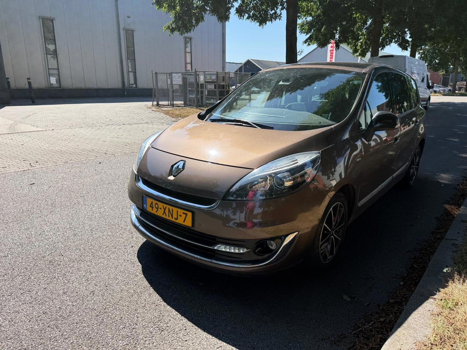 Renault Grand Scénic 2.0 Bose AUTOMAAT 150000 KM, Auto's, Euro 5, Gebruikt, Zwart, 4 cilinders