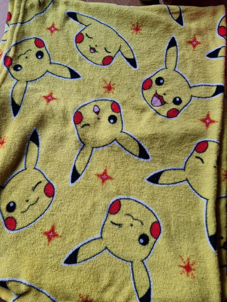 POKEMON PLAID, Kinderen en Baby's, Kinderkamer | Inrichting en Decoratie, Ophalen of Verzenden, Nieuw