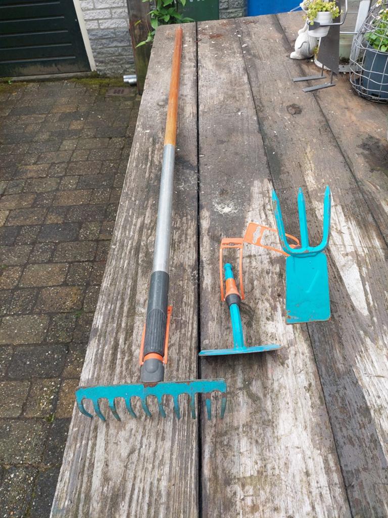 Gardena Combisystem: 3 hulpmiddelen met steel, Ophalen, Gebruikt, Hark, Gardena