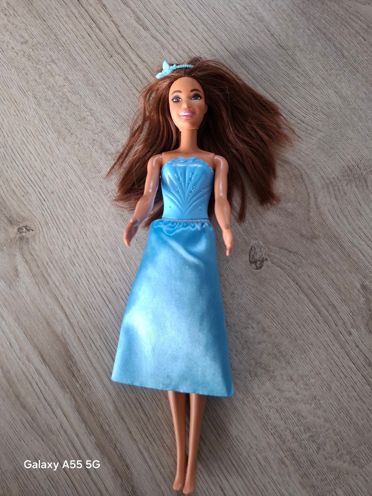 Barbie pop met bruin haar en blauwe jurk, Ophalen of Verzenden, Gebruikt, Barbie