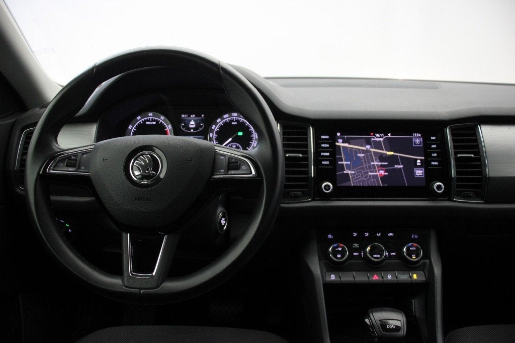 Skoda KODIAQ 1.5 TSI Ambition Automaat - Carplay, Navi, Crui, Auto's, Euro 6, 4 cilinders, Blauw, 1481 kg