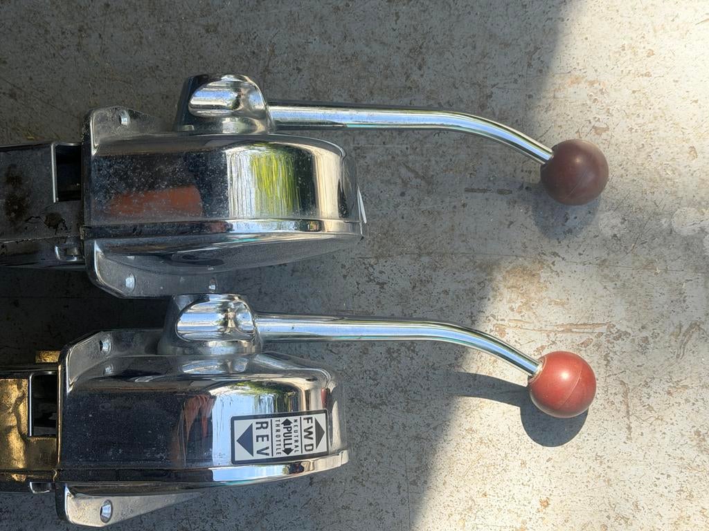 Vetus gas- en schakelhendels (links en rechts), Ophalen of Verzenden, Gebruikt, Motor en Techniek