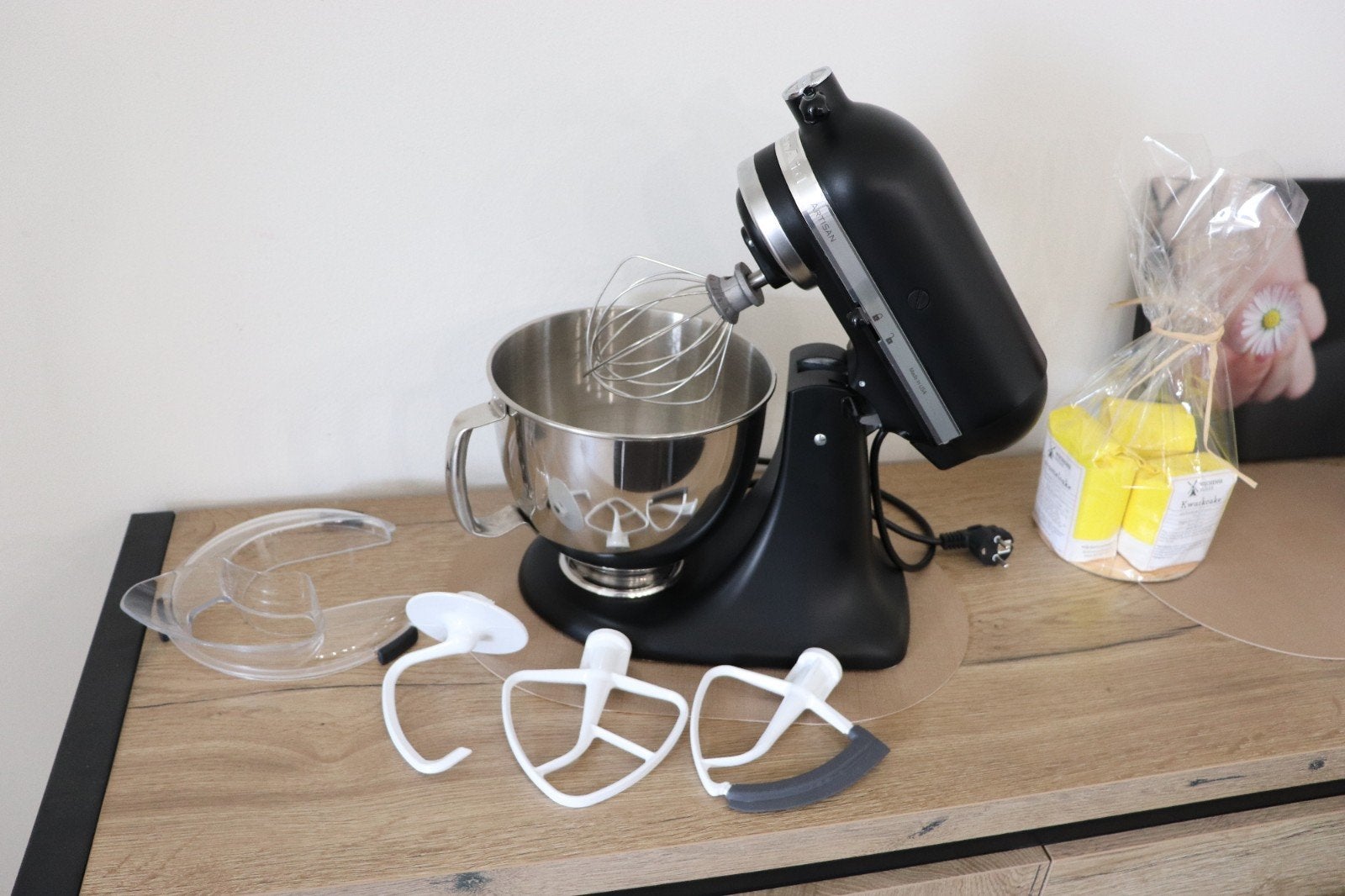 KitchenAid Artisan Mixer 5KSM125EBM - Zo goed als nieuw, 4 liter of meer, Ophalen, Zo goed als nieuw, 3 snelheden of meer