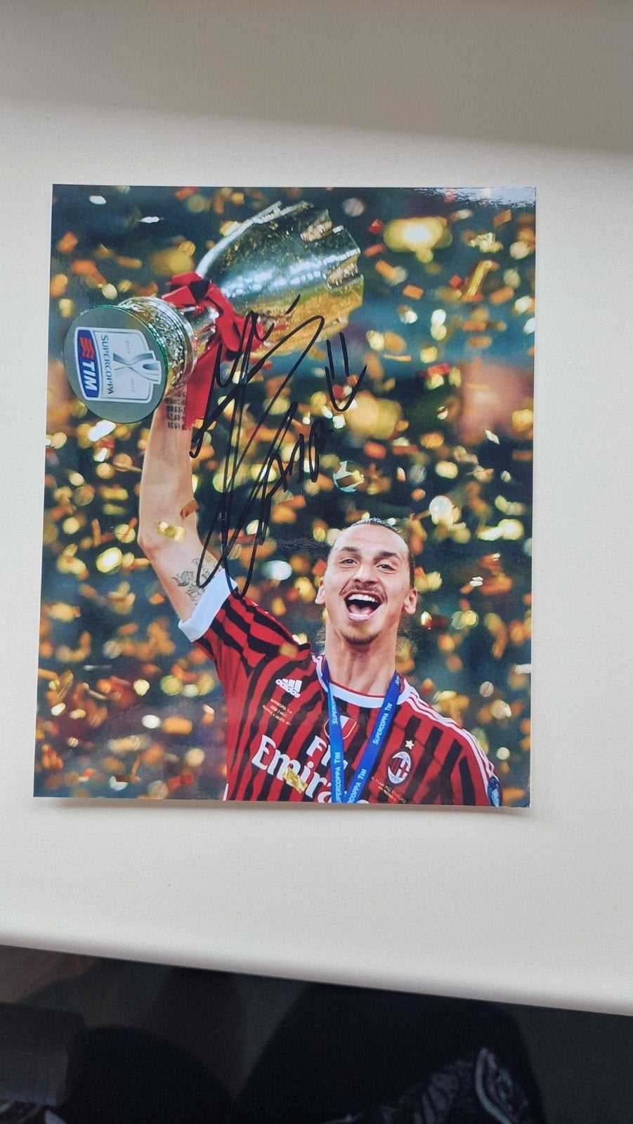 Gesigneerde foto Zlatan Ibrahimovic - AC Milan, Verzenden, Zo goed als nieuw, Buitenlandse clubs, Overige typen