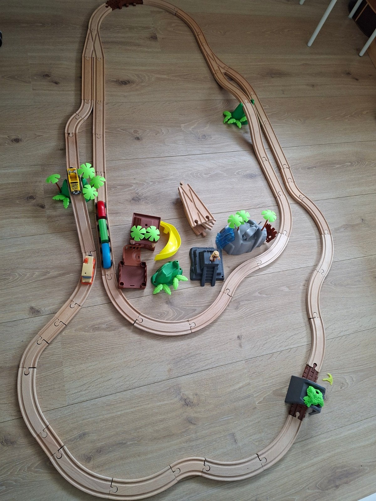 Houten treinbaan met jungle thema, Ophalen, Gebruikt