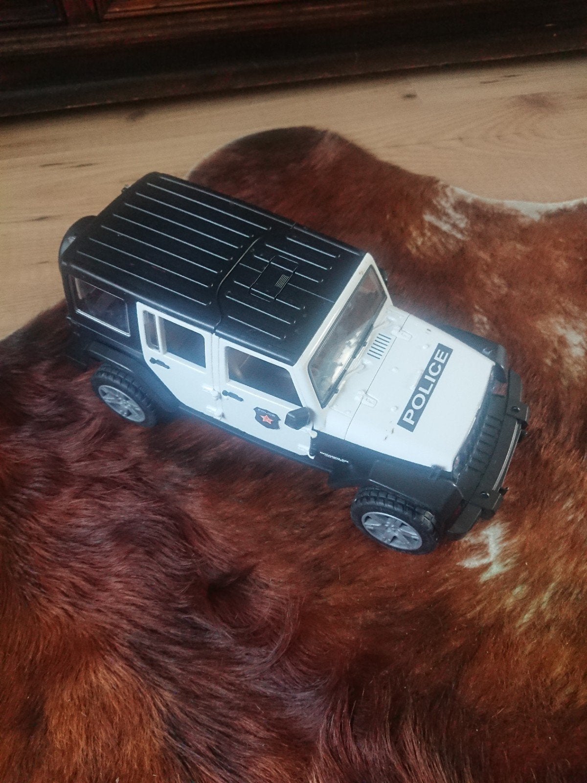 Brüder Jeep, Ophalen of Verzenden