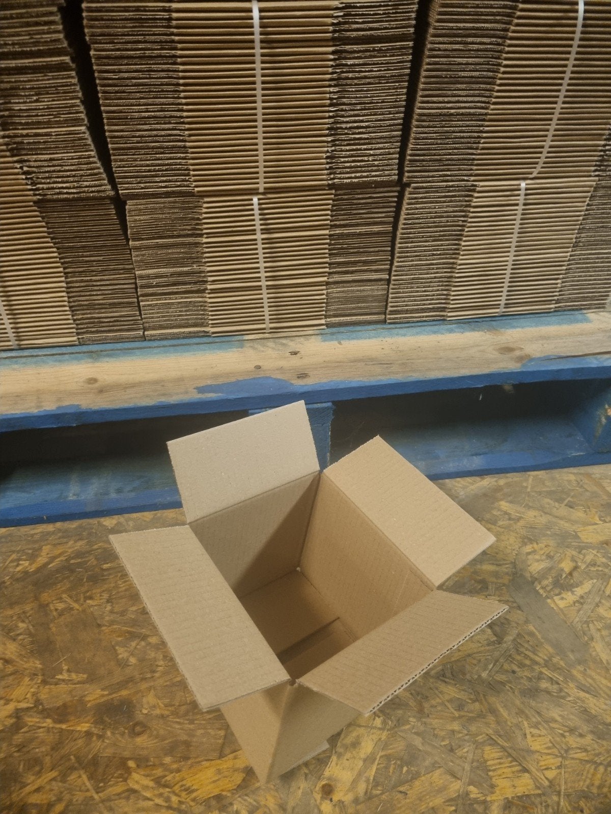 Nieuwe partij kartonnen dozen 165x152x145, Doos, Opvouwbaar, Minder dan 50 cm, Ophalen of Verzenden