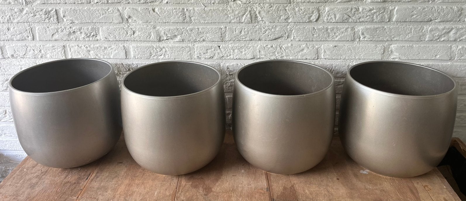 4 goudkleurige bloempotten, Gebruikt, Rond, Binnen, Minder dan 40 cm