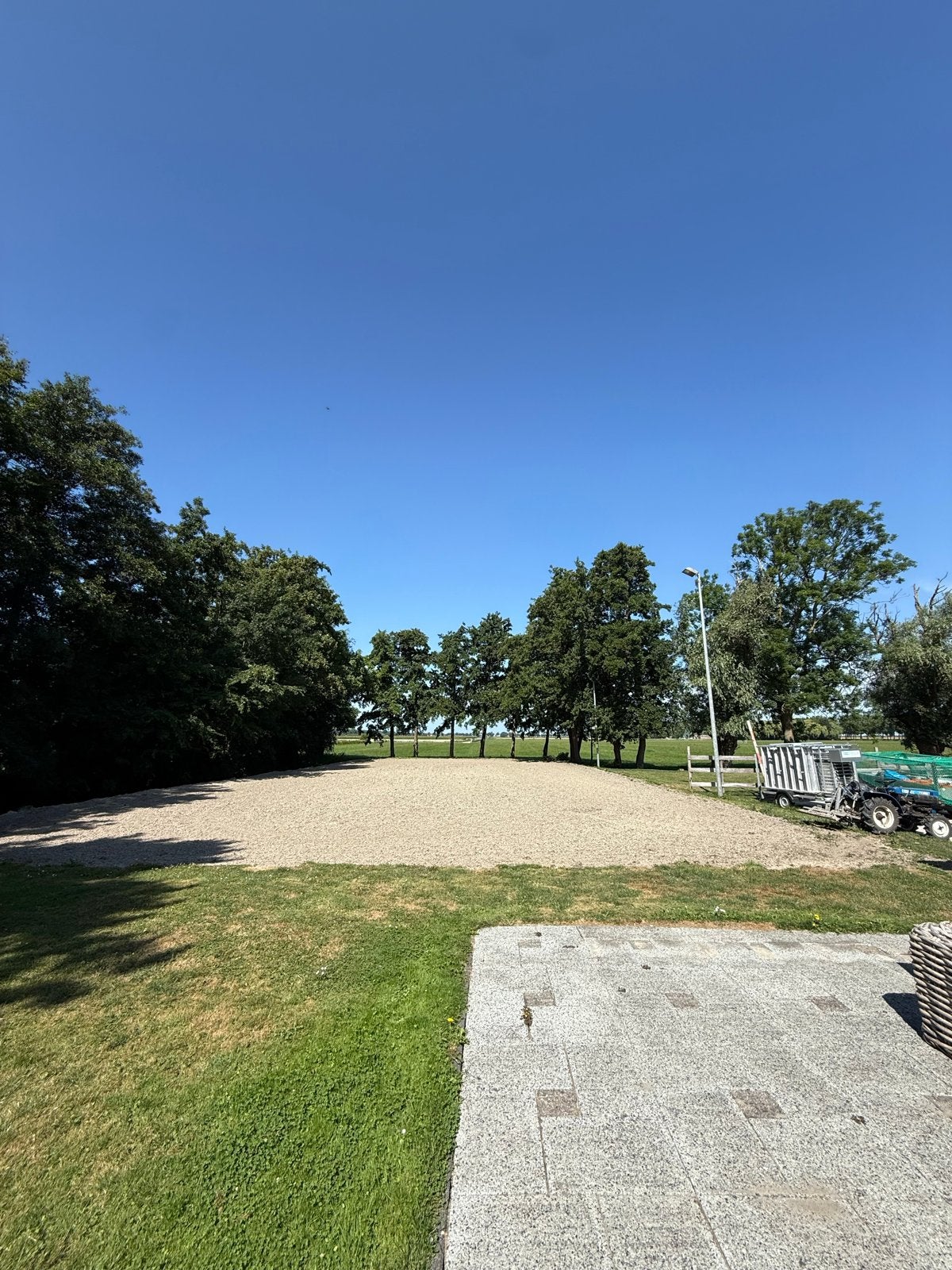Paardenbakzand met vlokken 136 m³ | rijbakbodem 20x40, Ophalen of Verzenden, Gebruikt