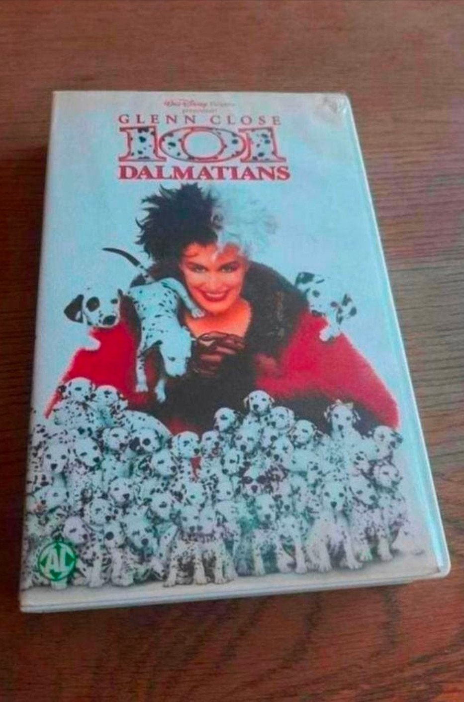 Disney 101 Dalmatians videoband. Grote hoes.  Engels, Cd's en Dvd's, VHS | Kinderen en Jeugd, Alle leeftijden, Ophalen of Verzenden
