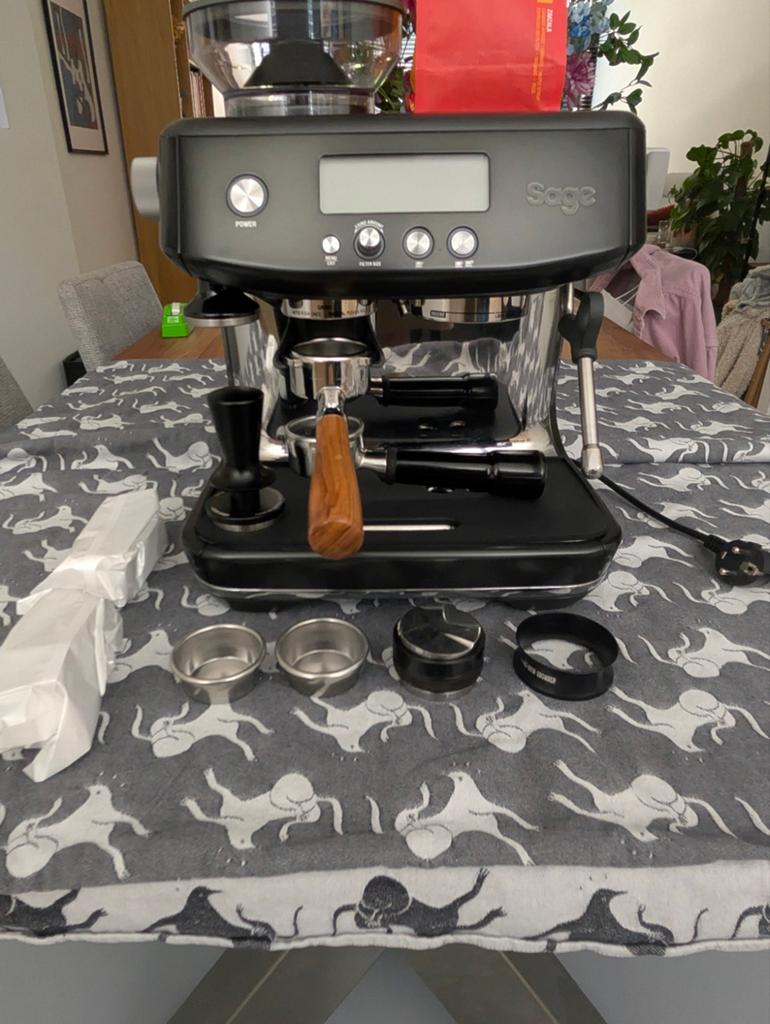 Sage Barista Pro + Veel Accessoires- Black -Goed onderhouden, Ophalen, Gebruikt, Espresso apparaat, Koffiebonen
