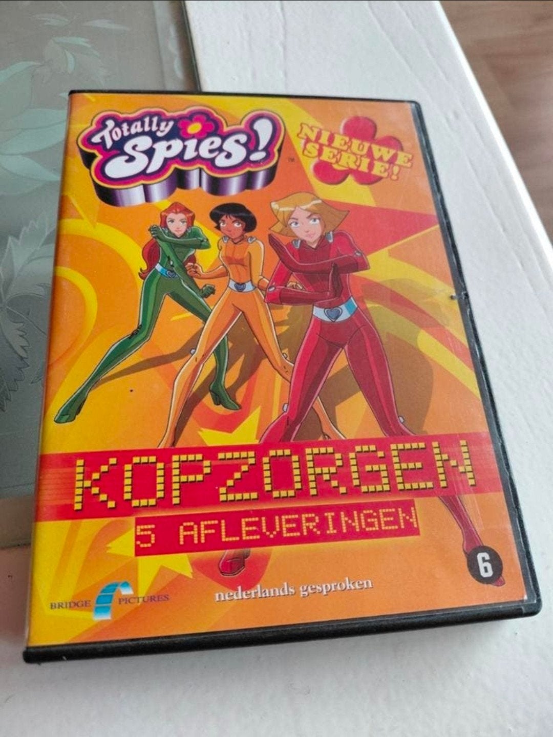 Totally Spies - Kopzorgen dvd. Fox kids., Europees, Gebruikt, Tekenfilm, Alle leeftijden