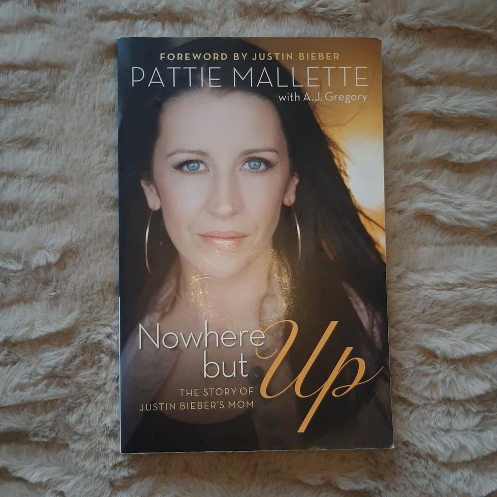 Boek Nowhere but Up, van de moeder van Justin Bieber, Boeken, Ophalen, Gelezen, Overige