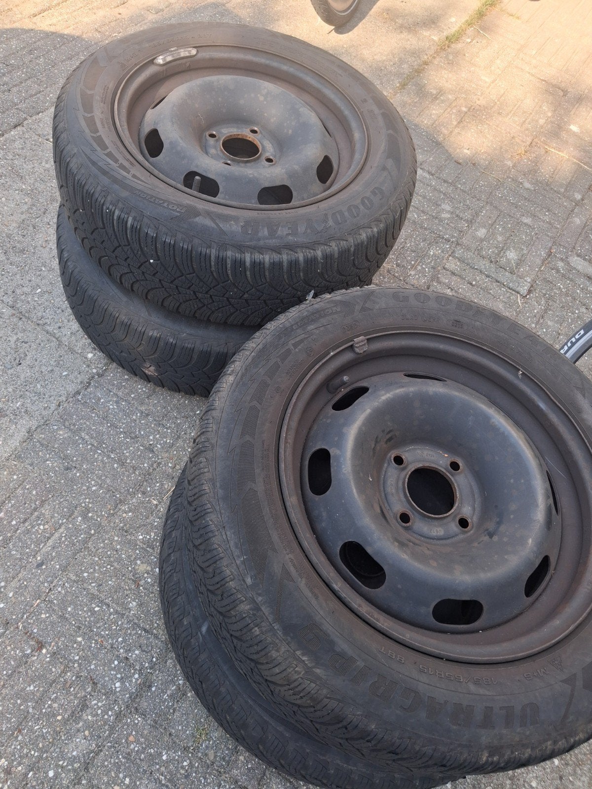 4 Goodyear Ultragrip 9 All Season banden op velg, Ophalen, Gebruikt