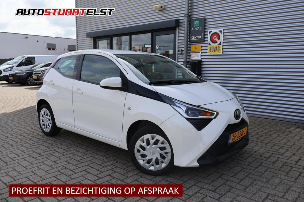 Toyota Aygo 1.0 VVT-i x-play 1e Eigenaar | Dealer Onderh | B, Voorwielaandrijving, Stof, Gebruikt, Euro 6
