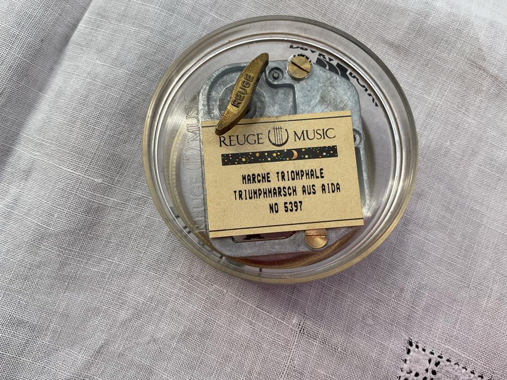 Vintage Muziekdoosje met Inlegwerk en Reuge Speelwerk, Ophalen of Verzenden