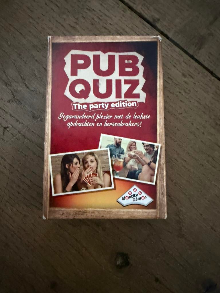 Kaartspel Pubquiz, Ophalen of Verzenden, Zo goed als nieuw