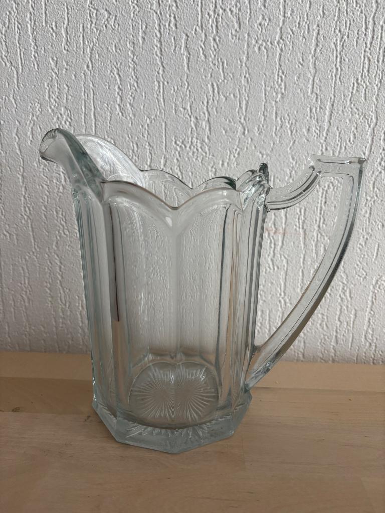 Art deco waterkan persglas leerdam, Antiek en Kunst, Antiek | Glas en Kristal, Ophalen of Verzenden
