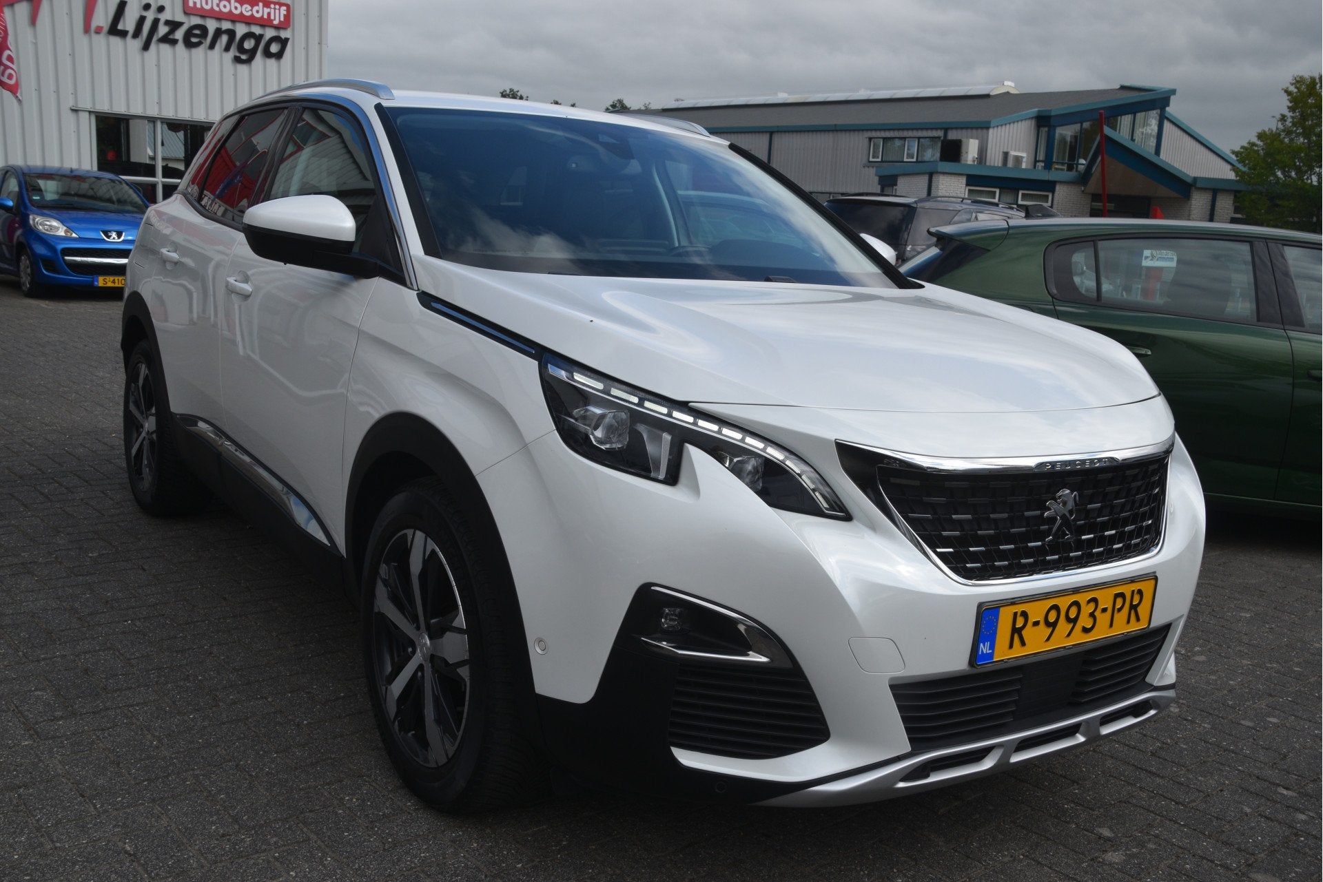 Peugeot 3008 2.0 BlueHDi Blue Lease GT Line Carplay | LED |, Auto's, Peugeot, Gebruikt, 4 cilinders, Wit, Bedrijf