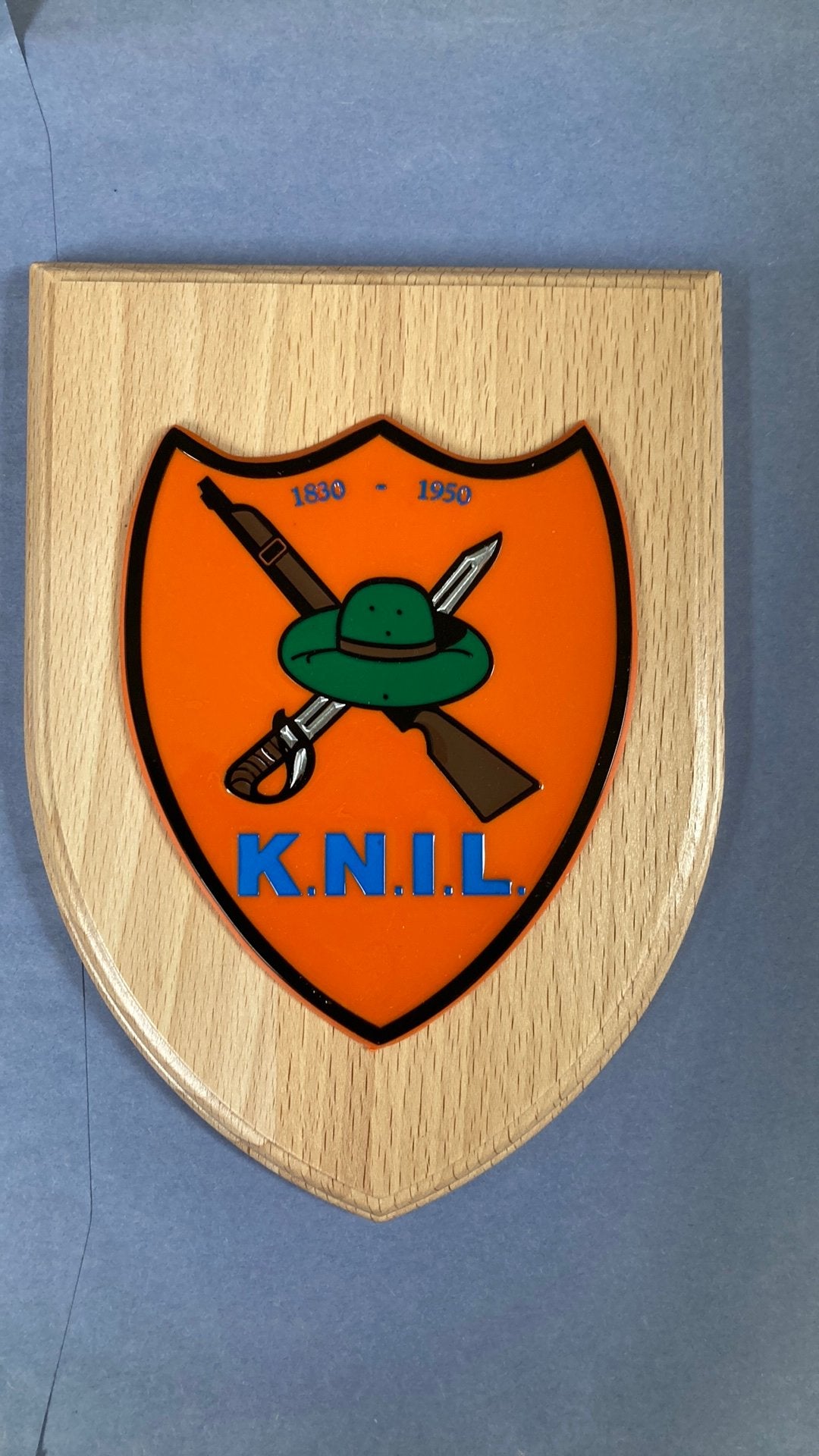 KNIL 1830-1950 schildje, Ophalen of Verzenden, Landmacht, Nederland, Embleem of Badge