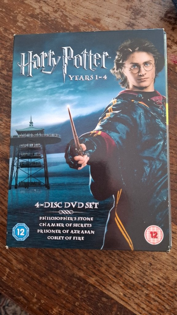 Hary Potter 4dvd, Alle leeftijden, Ophalen of Verzenden, Zo goed als nieuw, Science Fiction en Fantasy