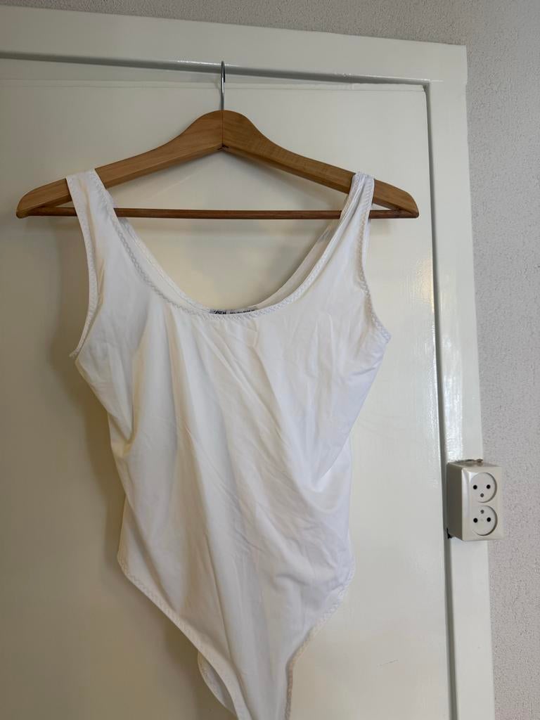 Zara witte body maat L (valt als M), Maat 38/40 (M), Wit, Ophalen of Verzenden, Zo goed als nieuw