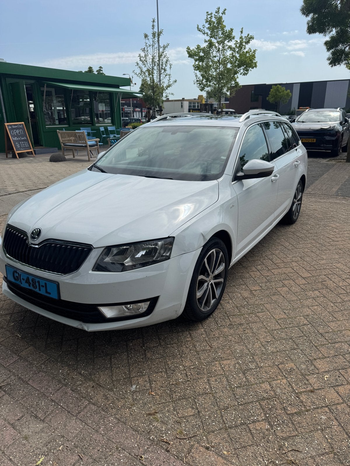 Skoda Octavia 1.6 TDI 81KW Comdi DSG 2015 Wit, Euro 5, Zwart, 4 cilinders, Wit