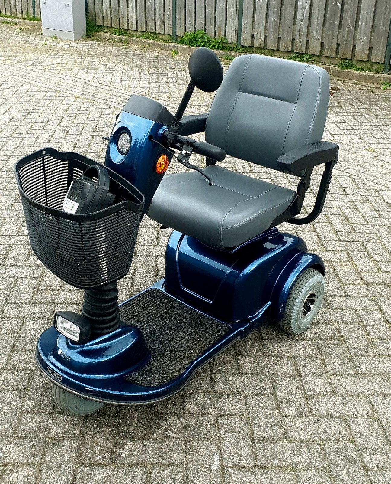 Nette scootmobiel merk Sterling Swift, Afkim Breeze, Afkim Breeze, 46 km of meer, 11 t/m 15 km/u