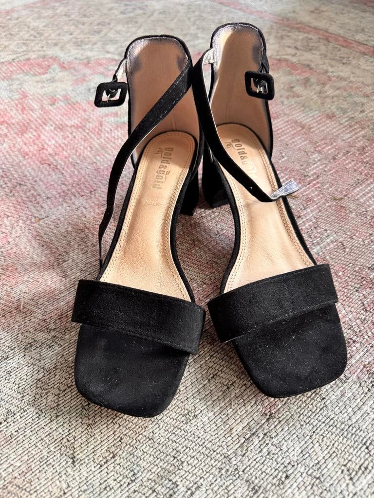 Gold & Gold Vera pelle hakken, zwart, maat 38 (valt als 39), Kleding | Dames, Schoenen, Ophalen of Verzenden, Gedragen, Zwart