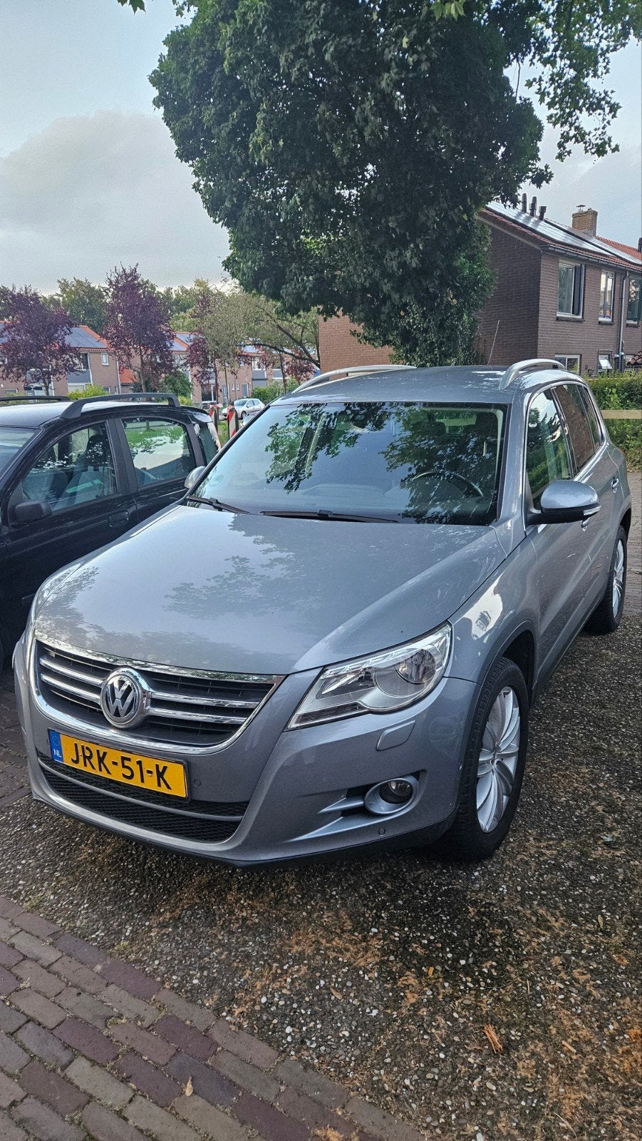Volkswagen Tiguan 1.4 TSI 110KW 2010 Grijs met trekhaak, Auto's, Volkswagen, Voorwielaandrijving, 15 km/l, 1800 kg, 4 cilinders