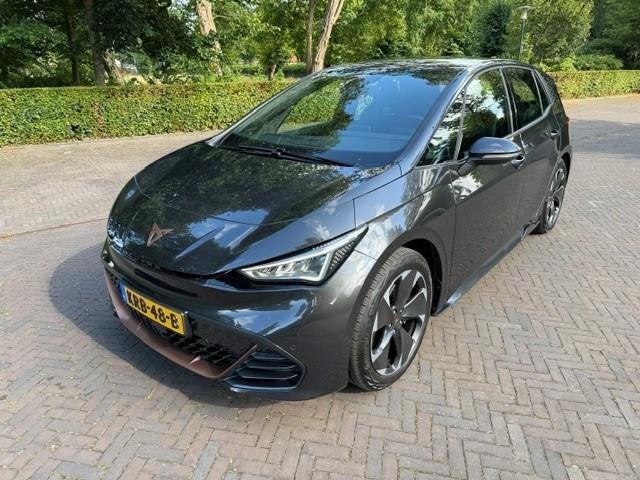 CUPRA Born Adrenaline 82kWh SOH 97,6/Warmtepomp/Camera/Acarp, Auto's, Cupra, Automaat, Stof, Gebruikt, Overige kleuren