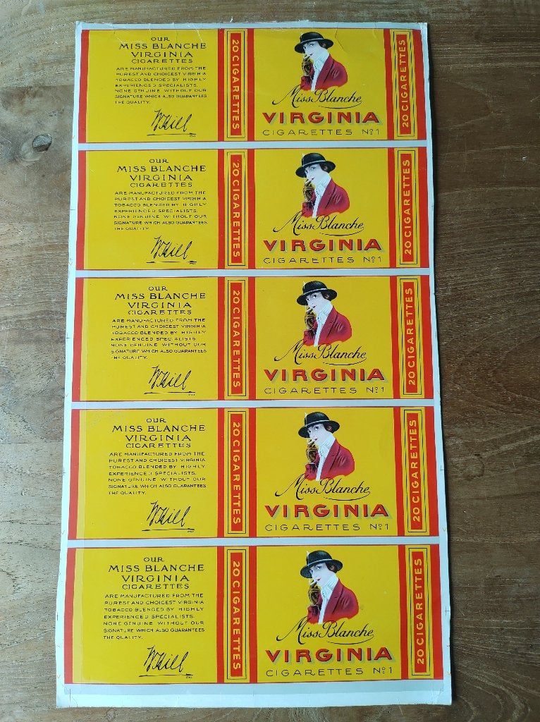 Oud antiek vouwkartonplano Miss Blanche Virginia cigarettes, Ophalen of Verzenden, Gebruikt