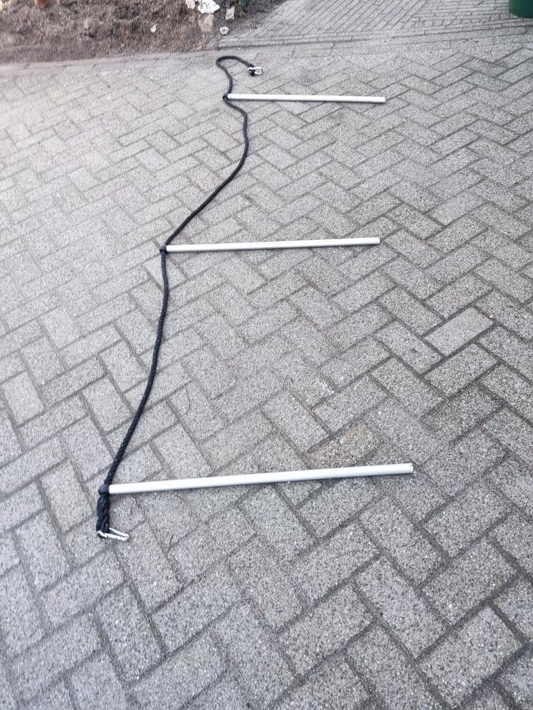 Leuning voor gangway, ladder naar wal, Ophalen