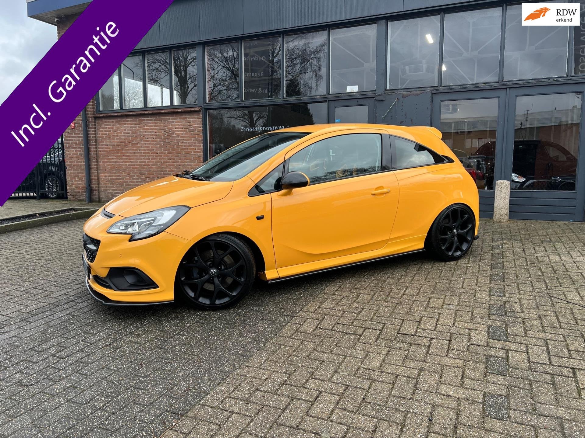 Opel Corsa 1.6 Turbo OPC, Performance, Brembo, Sportuitlaat, 1203 kg, Gebruikt, Zwart, Leder en Stof