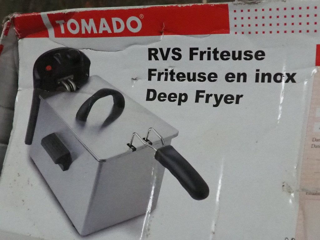 Tomado RVS Friteuse - Nieuw in doos, 2 tot 3 liter, Ophalen, Nieuw, Uitneembare binnenpan