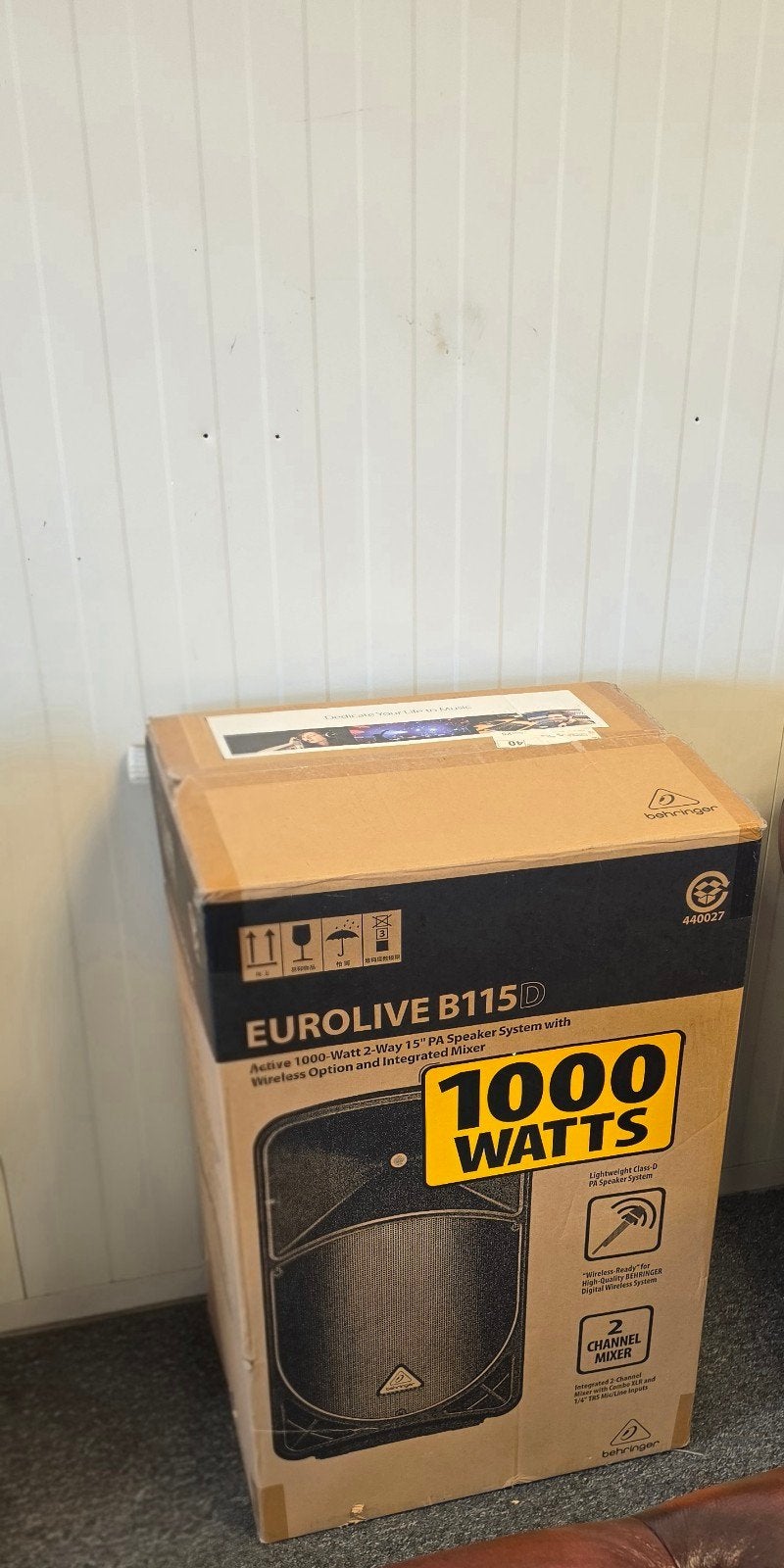 2x Behringer EUROLIVE B115D Actieve PA Luidspreker 1000W, Ophalen, Zo goed als nieuw, 1000 watt of meer, P.A.
