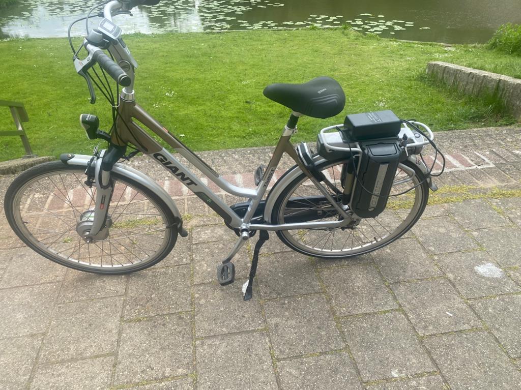 Elektrische dames fiets GIANT Twist (hibrid), 51 tot 55 cm, Ophalen of Verzenden, Zo goed als nieuw