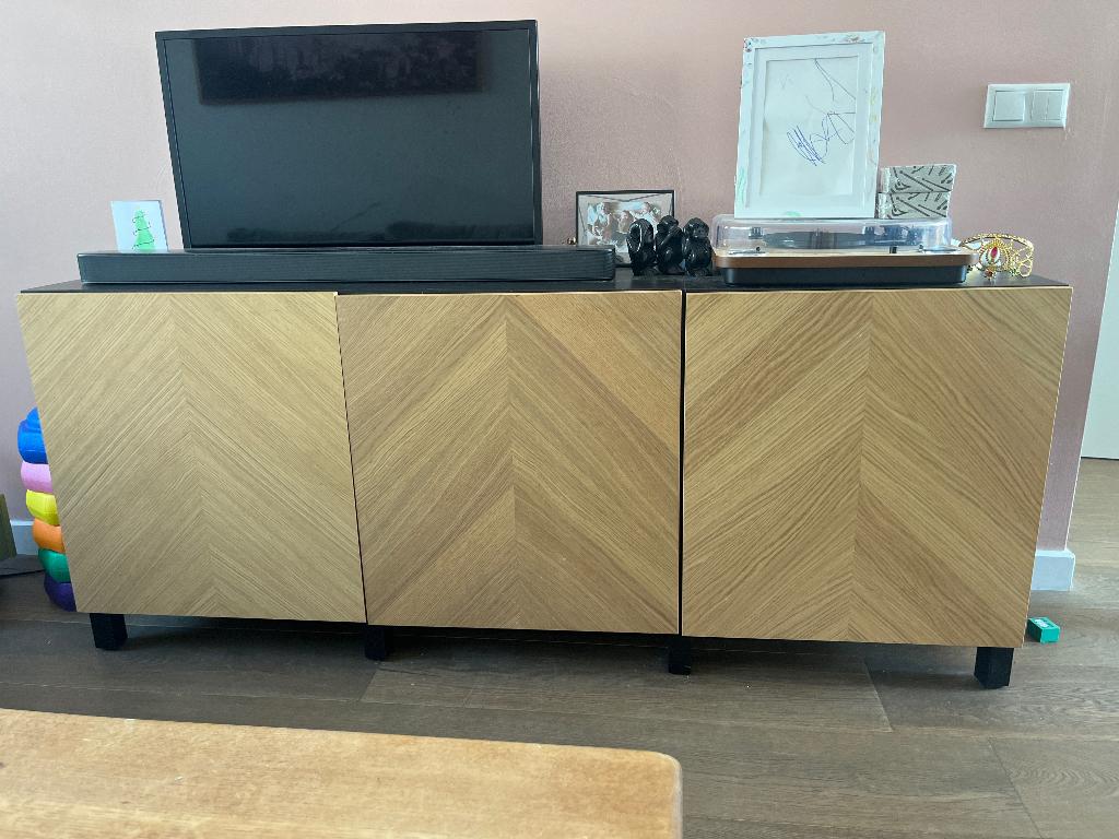 Dressoir Besta, Huis en Inrichting, Kasten | Dressoirs, Ophalen, Overige materialen, 150 tot 200 cm, 25 tot 50 cm
