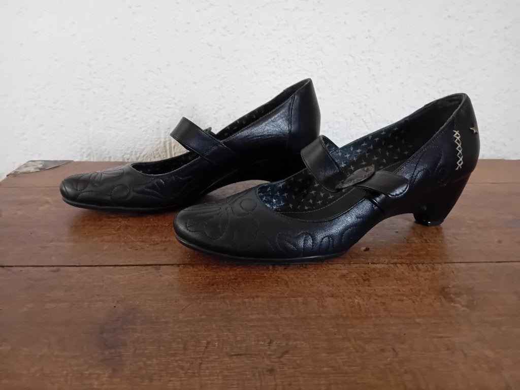 Pikolinos schoenen zwart maat 41,zgan,leer, Schoenen met lage hakken, Zwart, Ophalen of Verzenden, Zo goed als nieuw