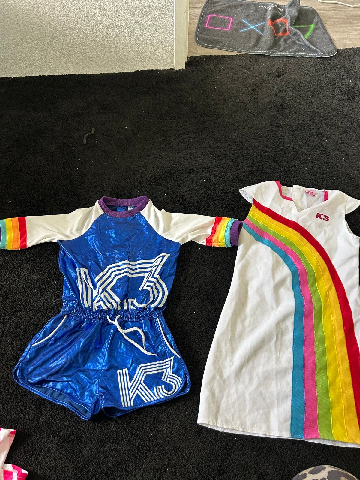 K3 Verkleedkleding Set: Jurk en Jumpsuit, Ophalen of Verzenden, Gebruikt, Meisje