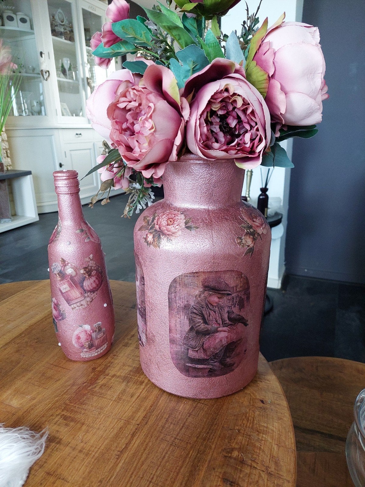 Nw Decoupage baroque vaas, Ophalen