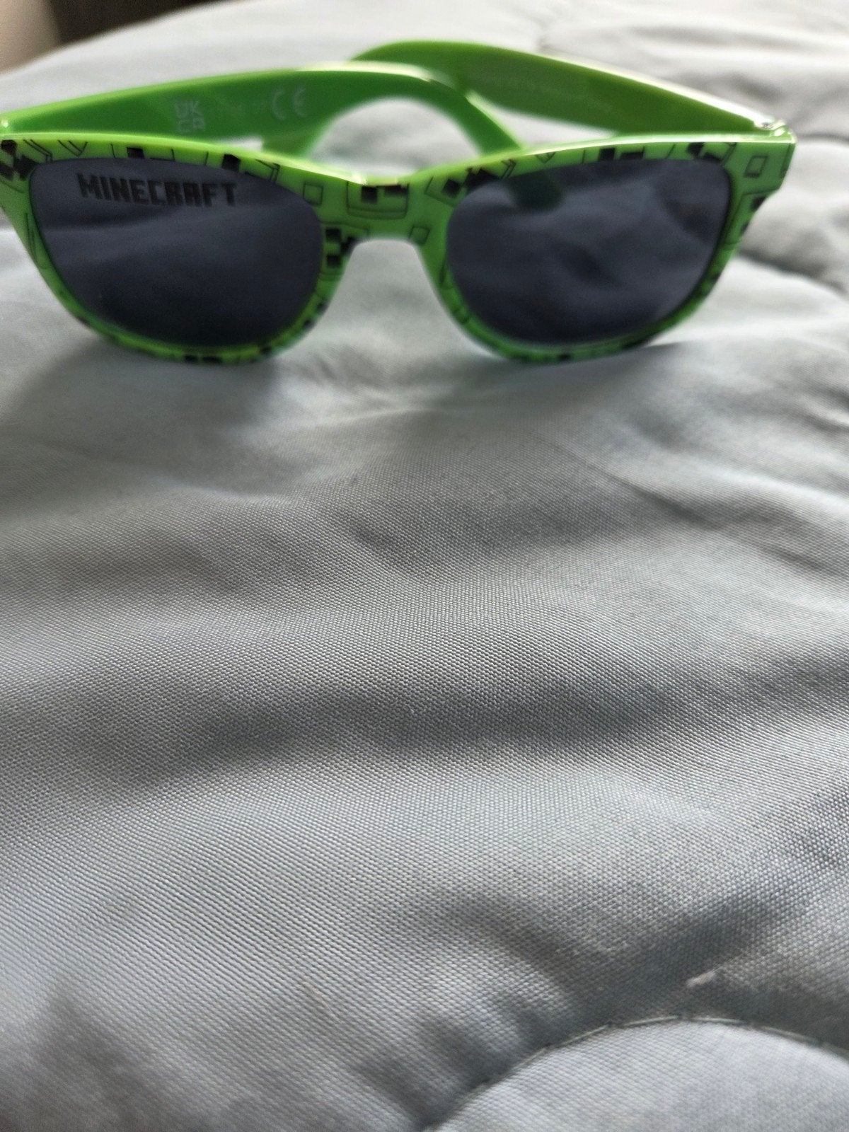 Minecraft Zonnebril - Groen met pixelpatroon 3, Sieraden, Tassen en Uiterlijk, Ophalen of Verzenden