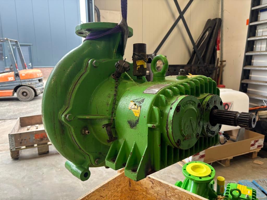 Bauer mestpomp SX1000, Ophalen