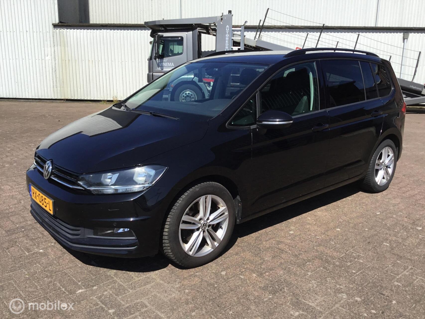 Volkswagen Touran 1.6 TDI SCR Highline 7p NW DB riem+wp, Voorwielaandrijving, Stof, Gebruikt, 4 cilinders
