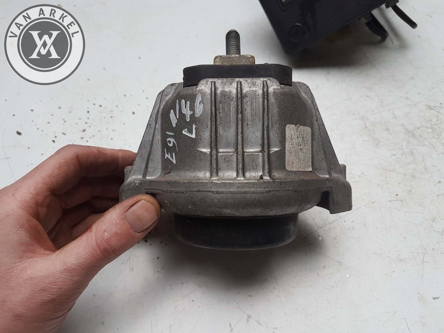 Bmw e90 e9x e87 e8x motorsteun links n46b20, Auto-onderdelen, Motor en Toebehoren, BMW, Gebruikt, Ophalen of Verzenden