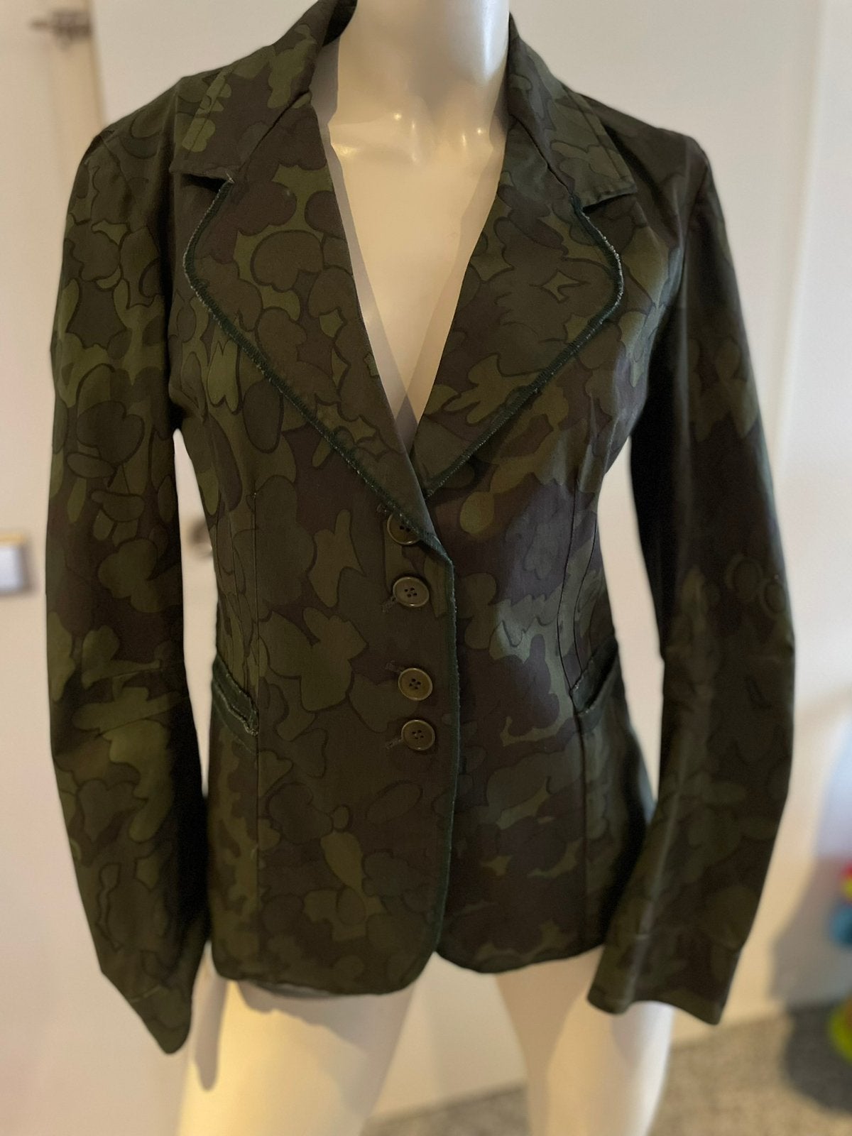 Virna dro jasje met groene camouflage print maat it 42 nl 38, Maat 38/40 (M), ., Ophalen of Verzenden, Zo goed als nieuw