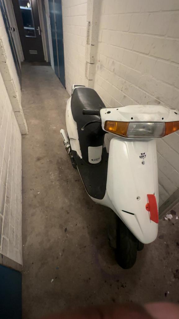 Aprilia amico 70cc, Verzenden, Zo goed als nieuw, Tweetakt, Overige merken